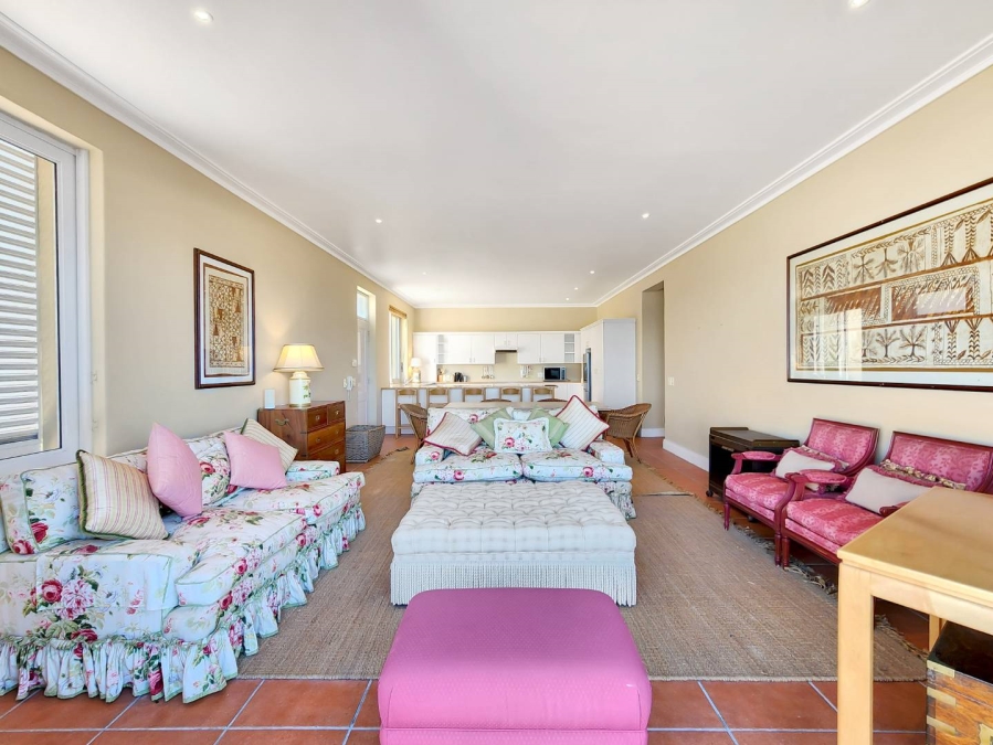 6 Bedroom Property for Sale in Bloubergstrand Western Cape